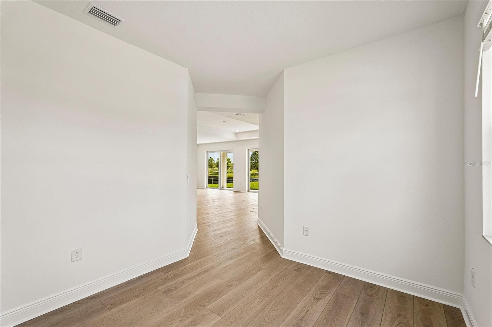Single Family Residence at 136 VISTERA BLVD, NOKOMIS, photo 16 of 29