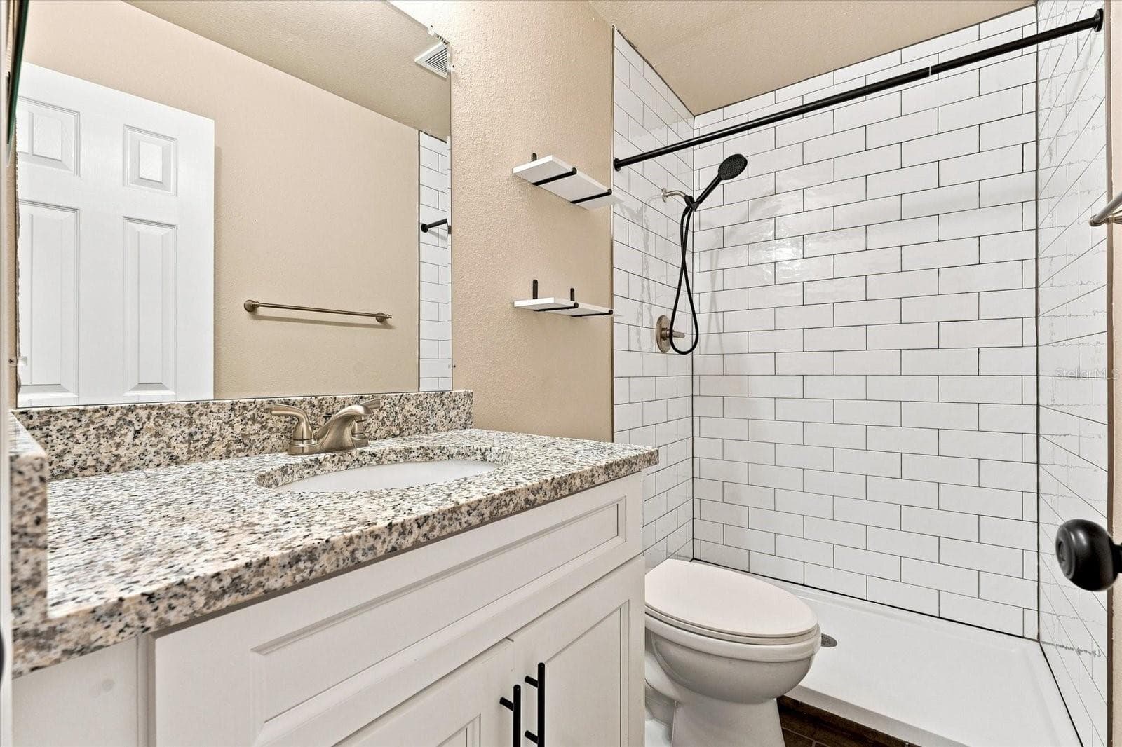Primary Bathroom - 3324 LAUREL VIEW DR, BRANDON