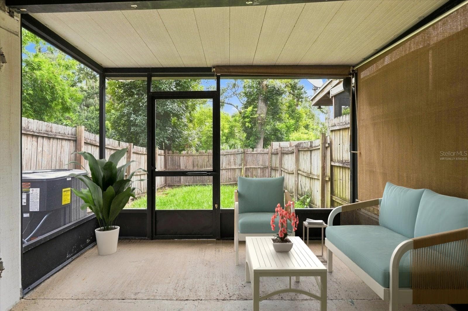 Outdoor Living Space - Virtually Staged - 3324 LAUREL VIEW DR, BRANDON