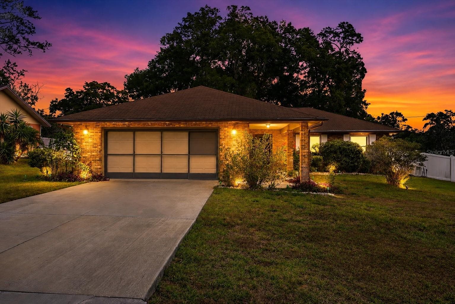 3265 NE 30 CT