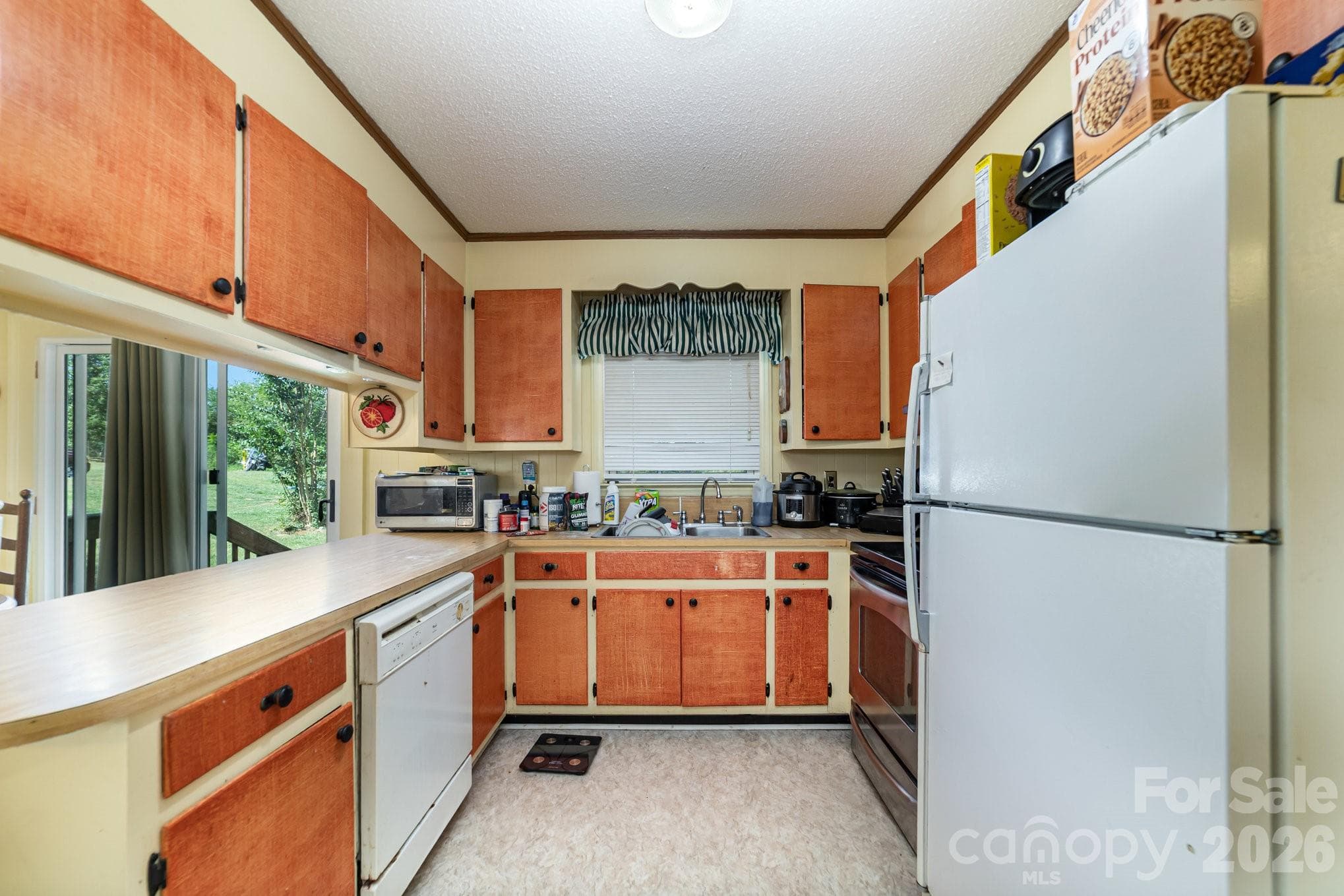 Single Family Residence at 801 Windwood Drive, Gastonia, photo 13 of 22