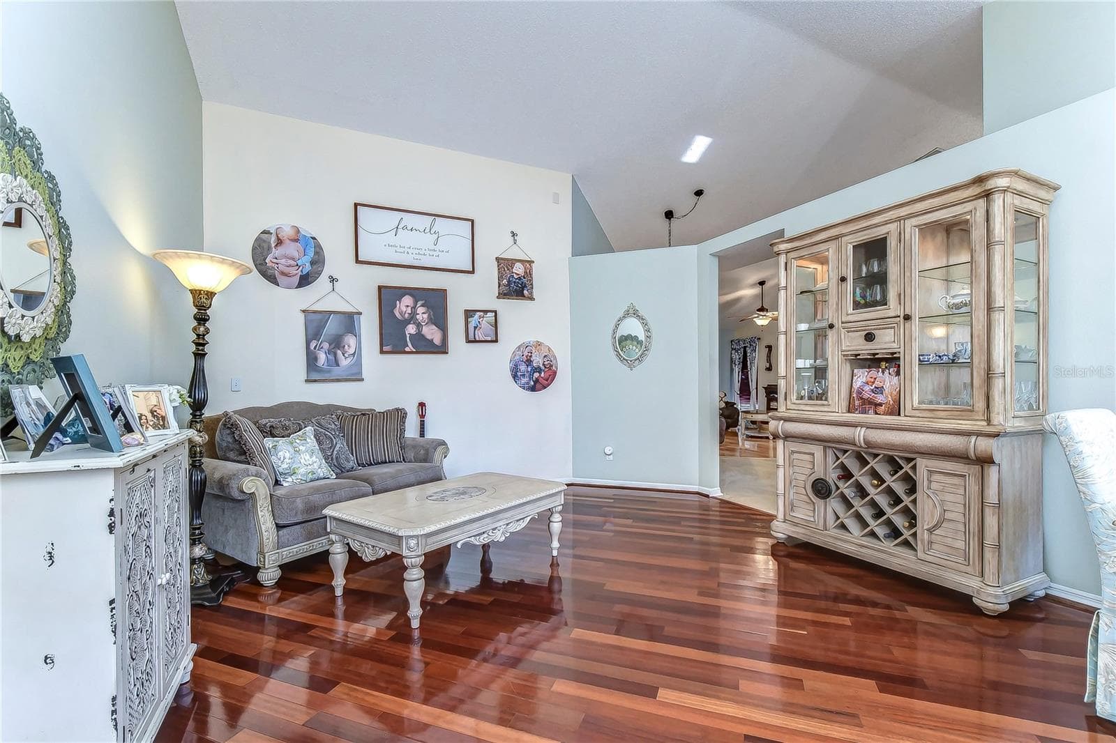 Single Family Residence at 9502 SUNNYOAK DR, RIVERVIEW, photo 3 of 42