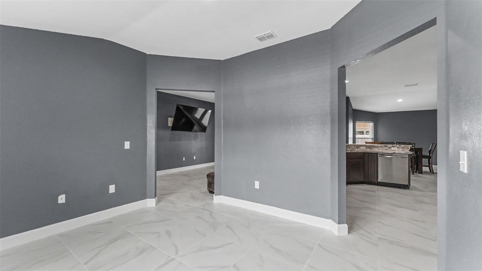 Den - 2048 WINDING RIVER CV, BARTOW