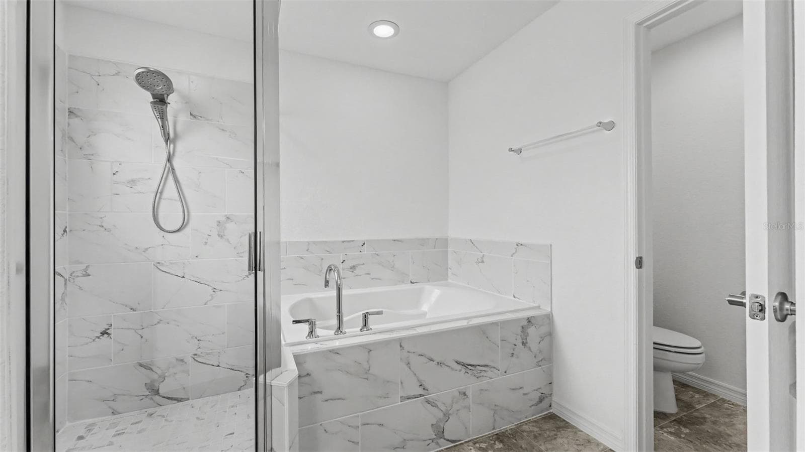 Primary Bathroom - 2048 WINDING RIVER CV, BARTOW
