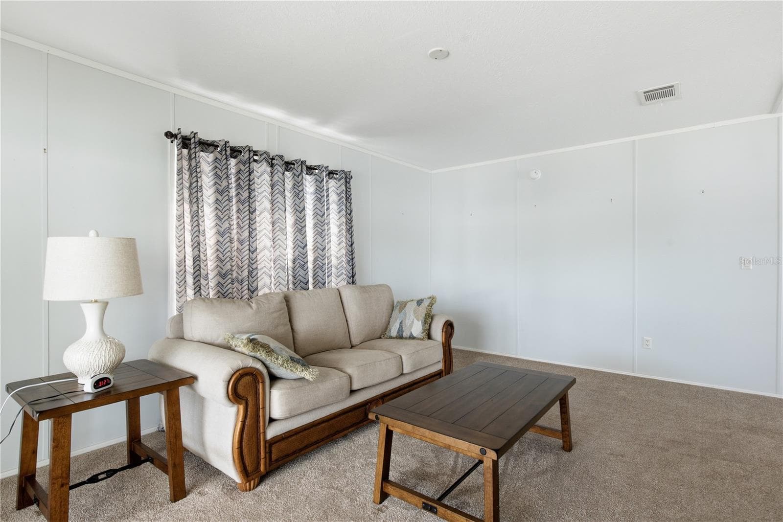 Living room - 980 7TH ST NW #88, LARGO