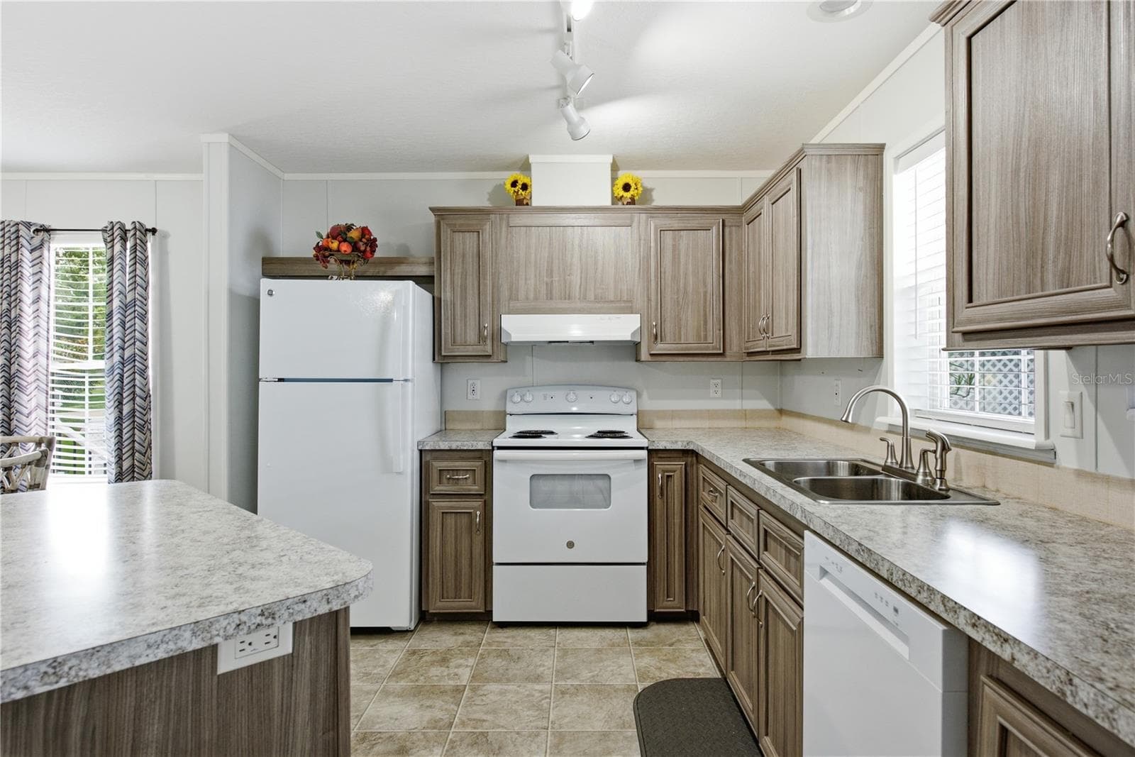 Kitchen - 980 7TH ST NW #88, LARGO