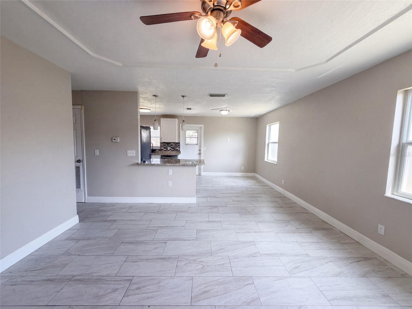 Single Family Residence at 121 INWOOD CIR, BRANDON, photo 7 of 15