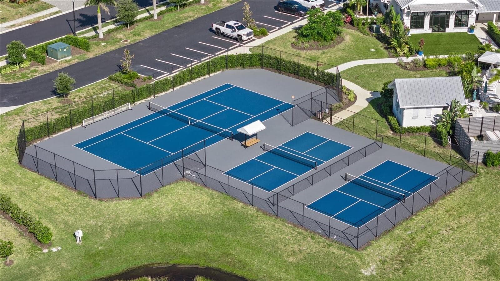 Community Tennis and Pickleball Courts - 12801 MORNING MIST PL, VENICE
