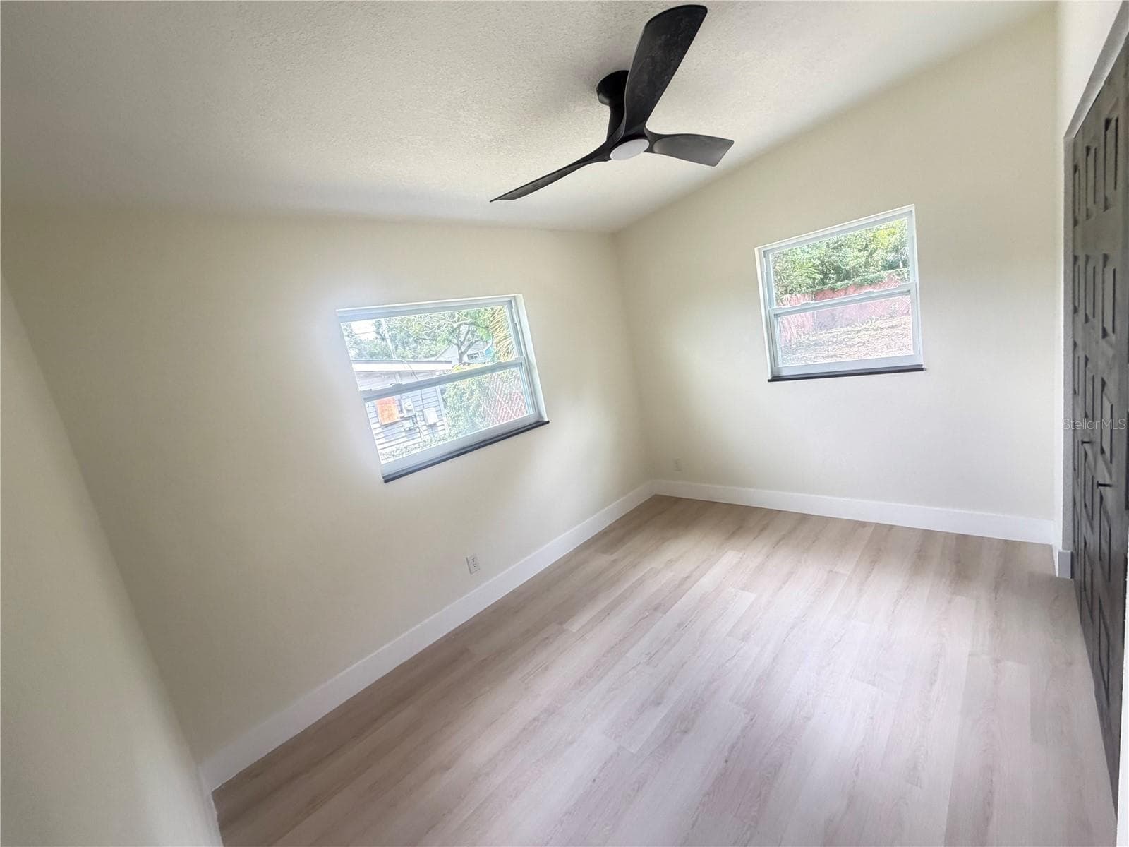 Single Family Residence at 9505 N WILLOW AVE, TAMPA, photo 37 of 52