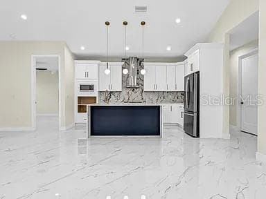 Single Family Residence at 2823 60TH AVE N, ST PETERSBURG, photo 19 of 40