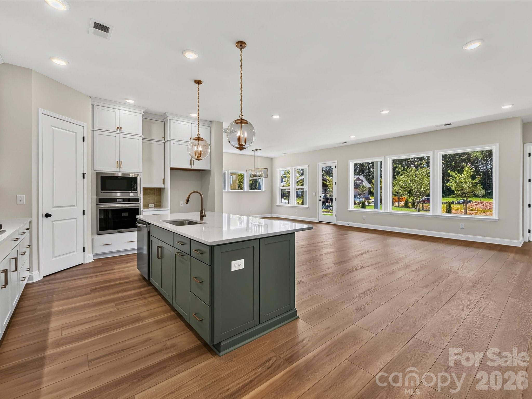 Single Family Residence at Rock Hill, photo 11 of 28