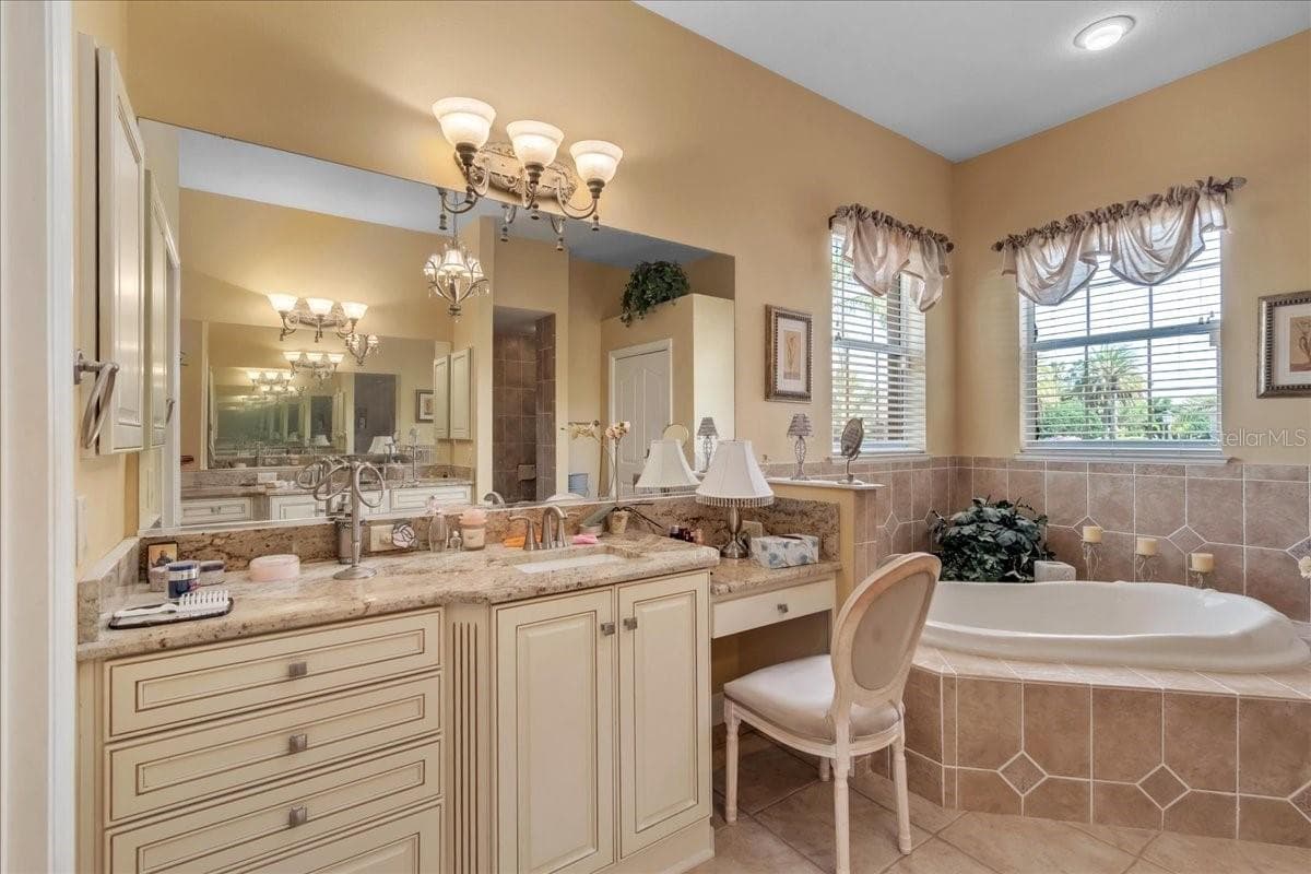 Single Family Residence at 1670 SAINT JAMES CIR, THE VILLAGES, photo 37 of 53