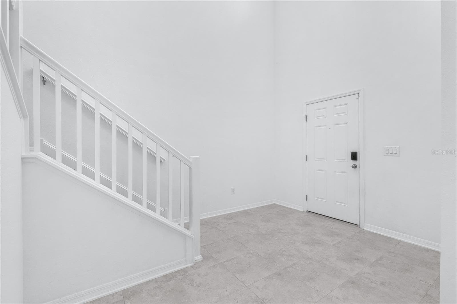 Single Family Residence at 5246 CURRANT ST, LAKELAND, photo 4 of 49