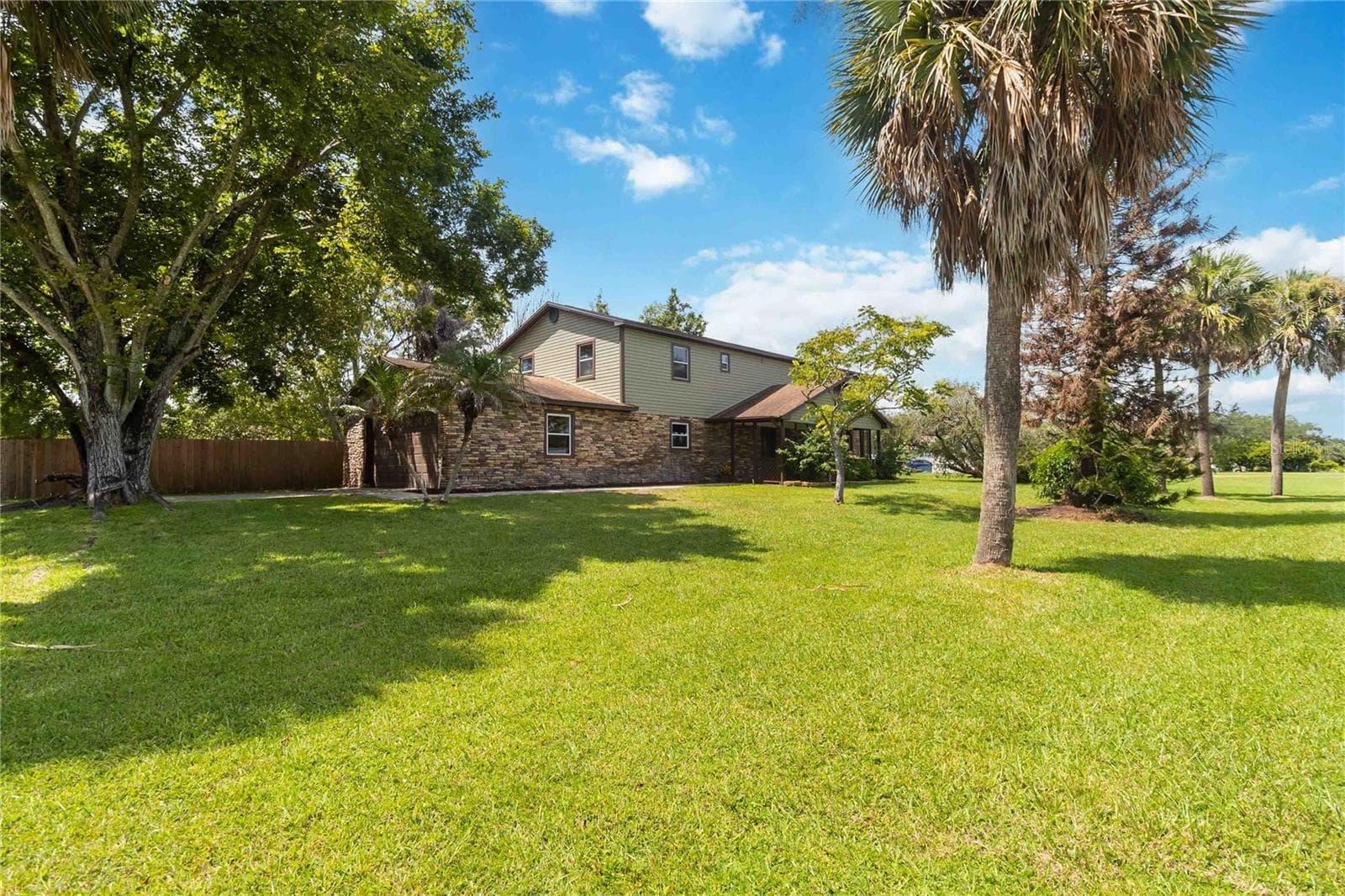 4899 SPARROW DR