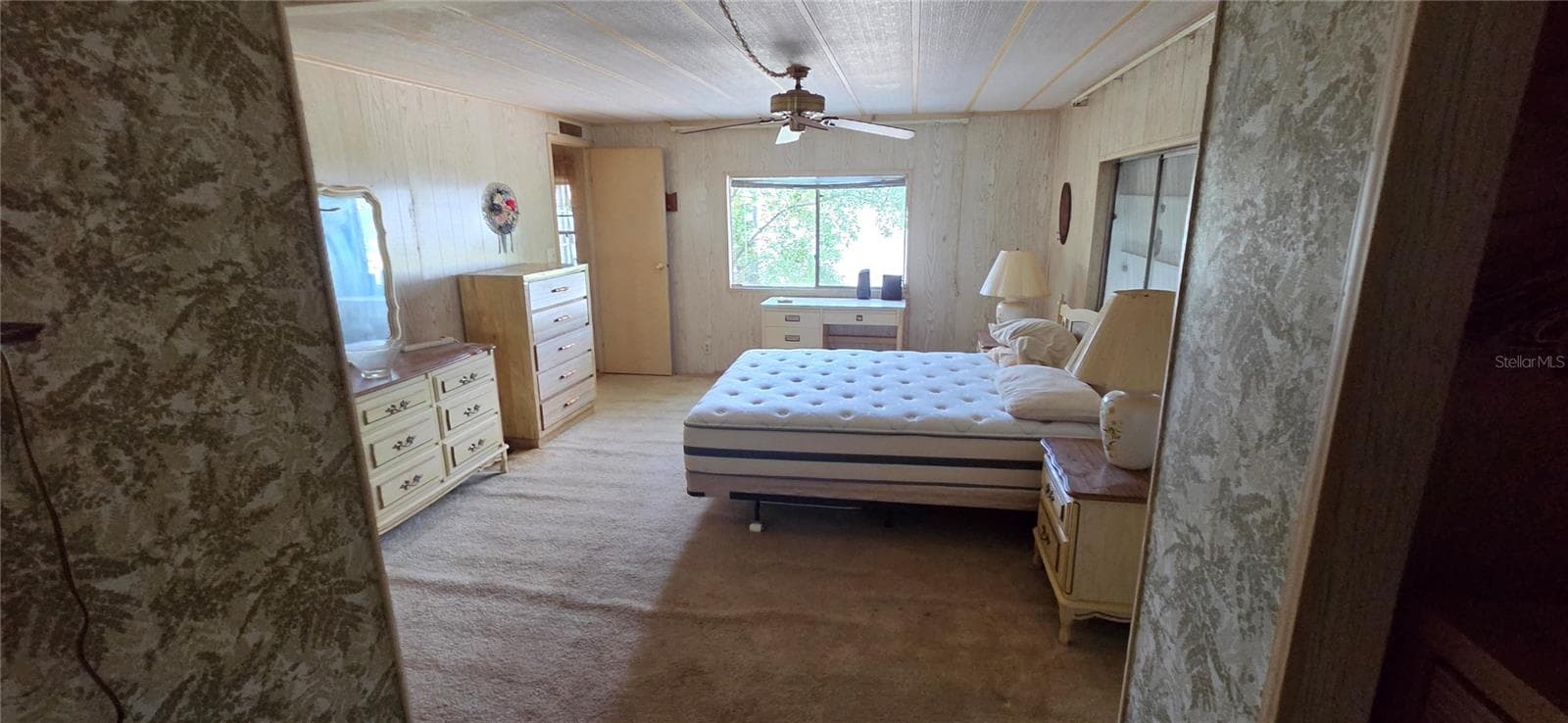 Manufactured Home at 16806 HARLEY ST, HUDSON, photo 10 of 18