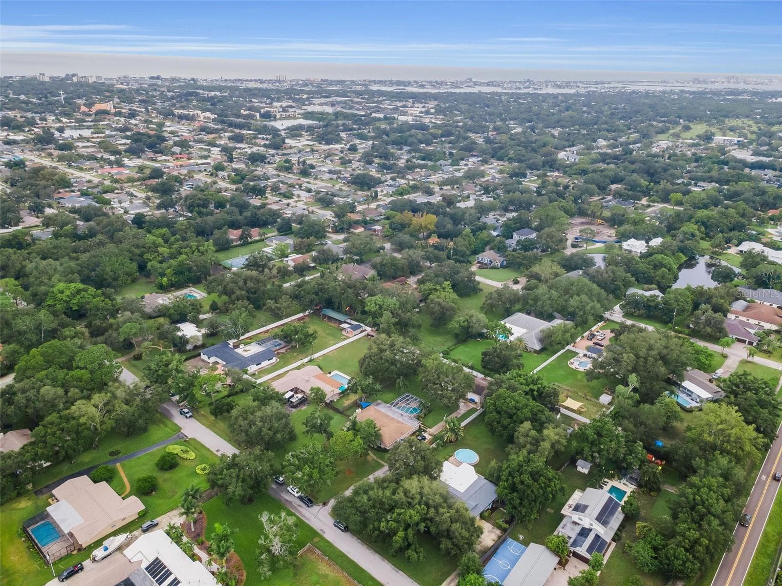 Close to the beaches - 13123 108TH AVE, LARGO