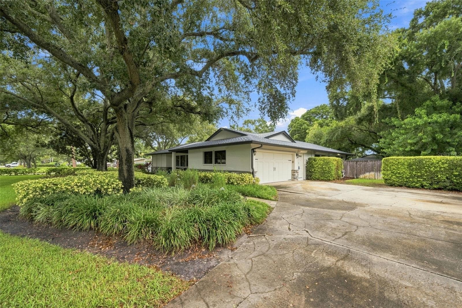 Attached garage - 13123 108TH AVE, LARGO