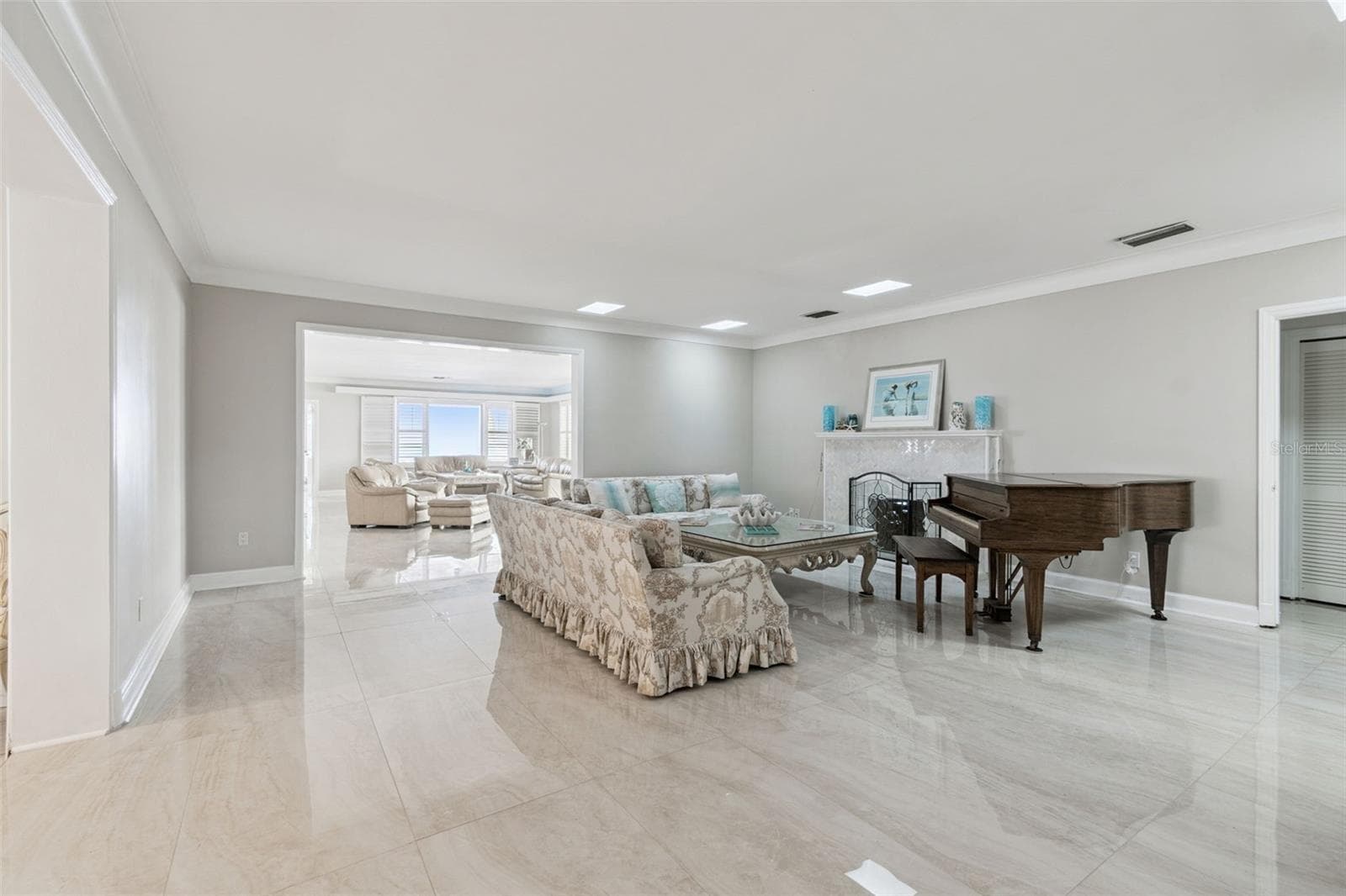 Single Family Residence at 1520 GULF BLVD, BELLEAIR BEACH, photo 13 of 62
