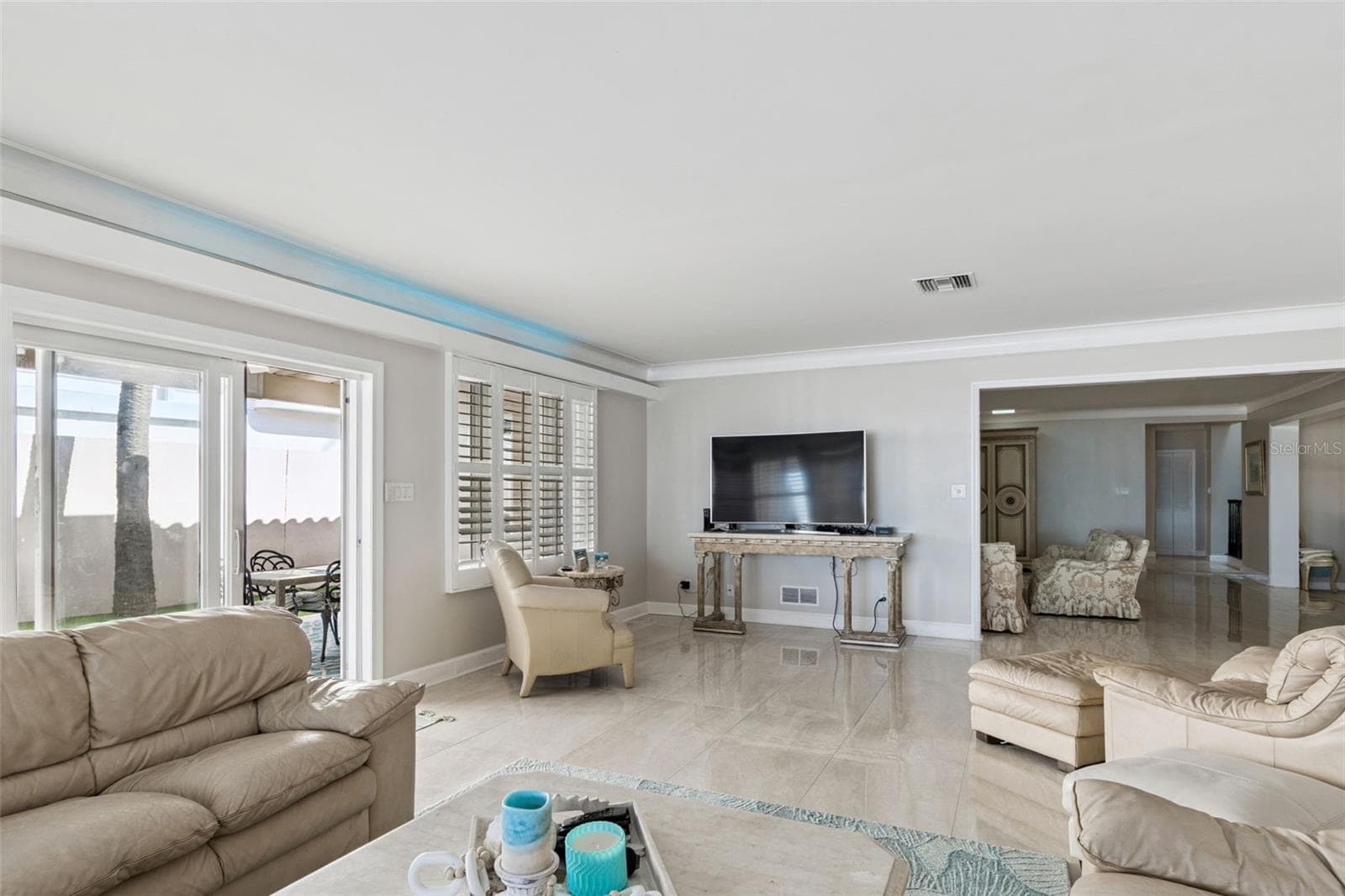 Single Family Residence at 1520 GULF BLVD, BELLEAIR BEACH, photo 19 of 62