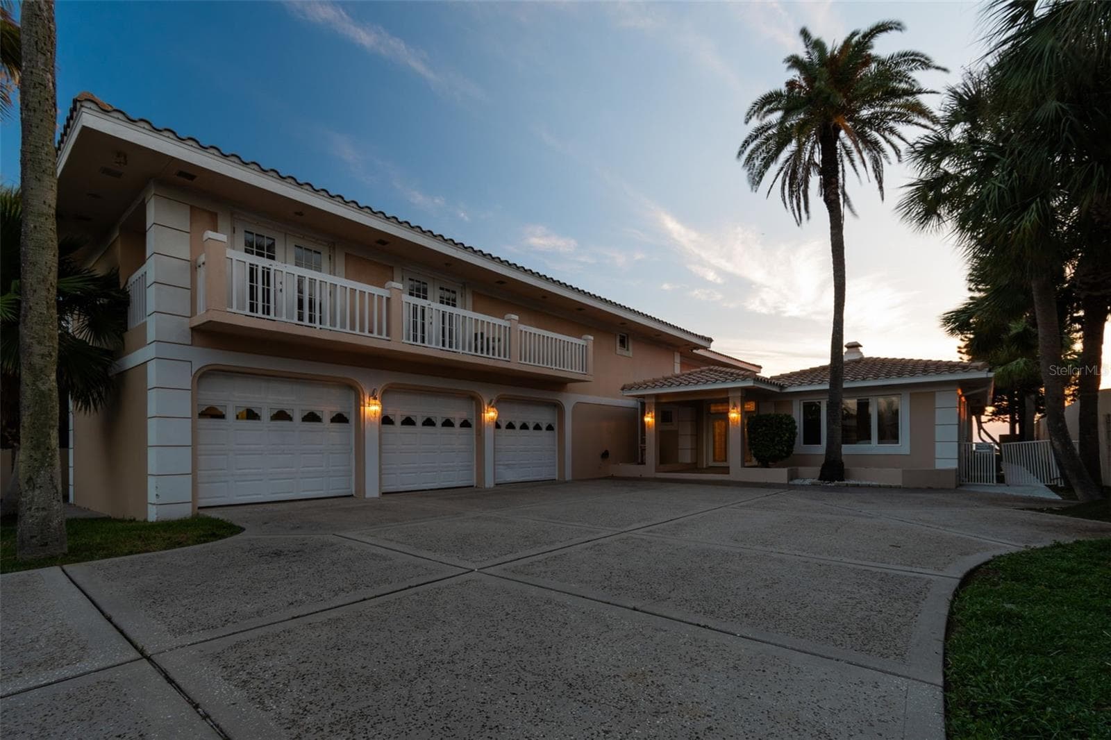 Single Family Residence at 1520 GULF BLVD, BELLEAIR BEACH, photo 61 of 62