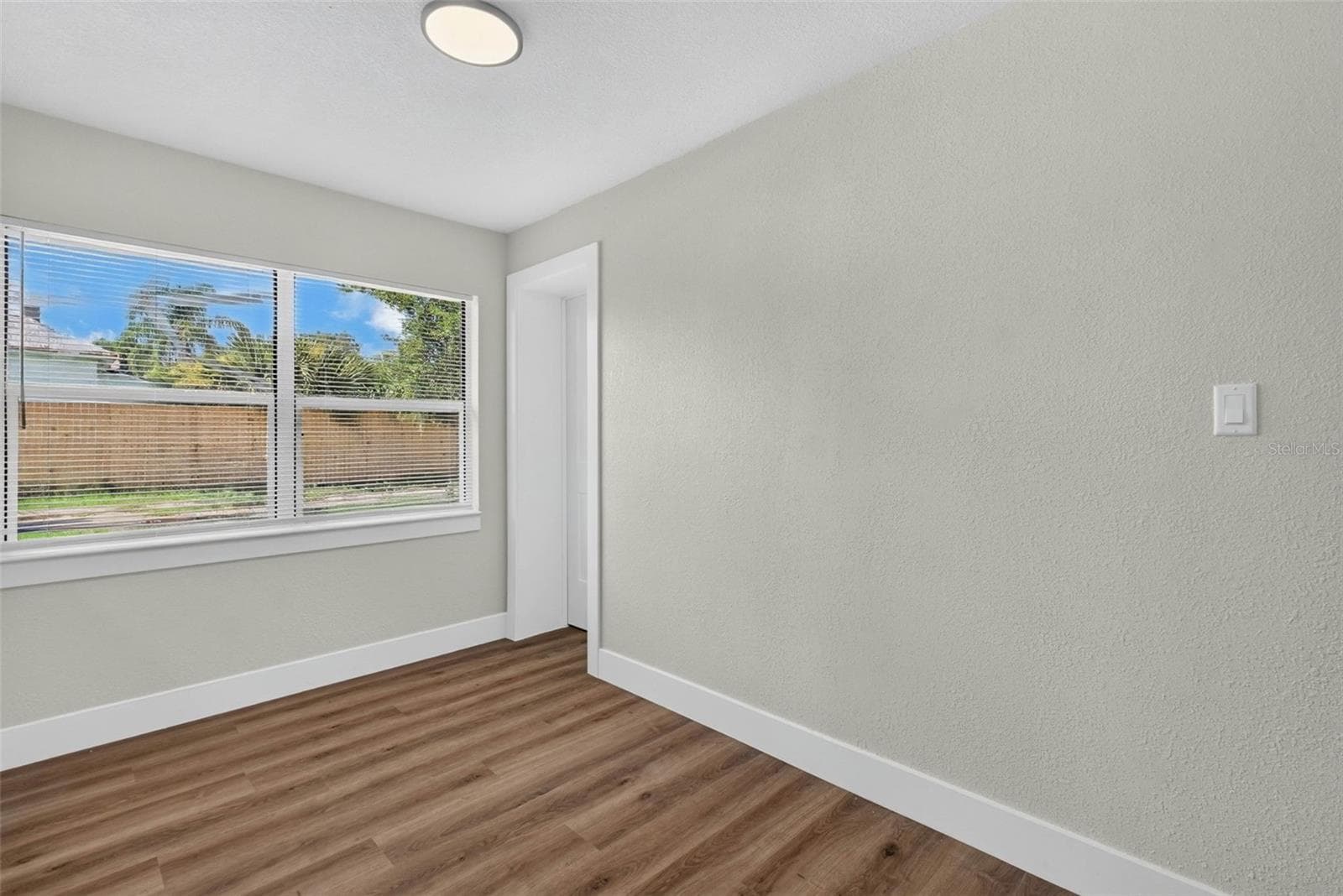 Single Family Residence at 655 TRAVIS CT, BARTOW, photo 10 of 38