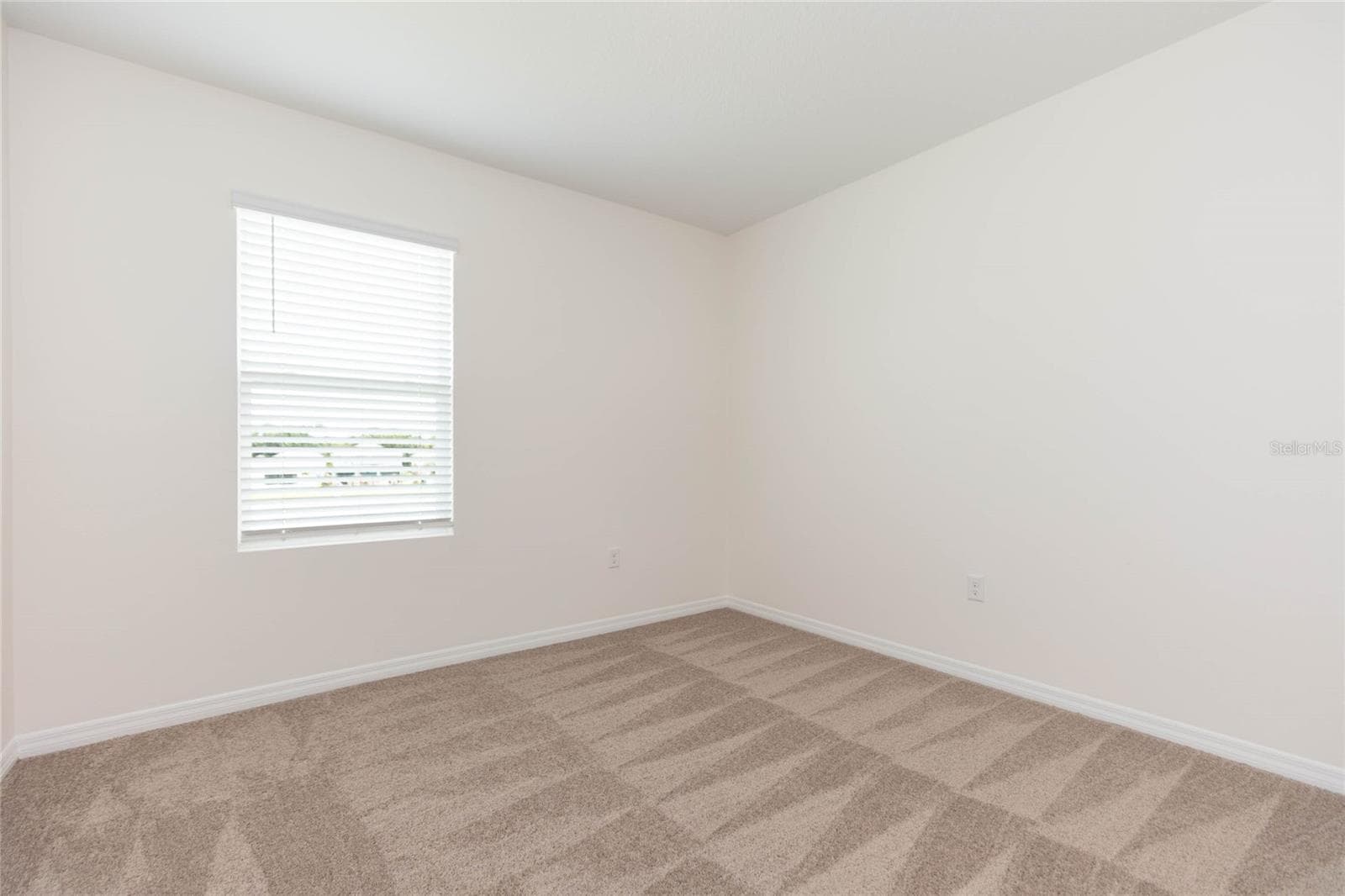 Single Family Residence at 478 AUTUMN STREAM DR, AUBURNDALE, photo 35 of 44