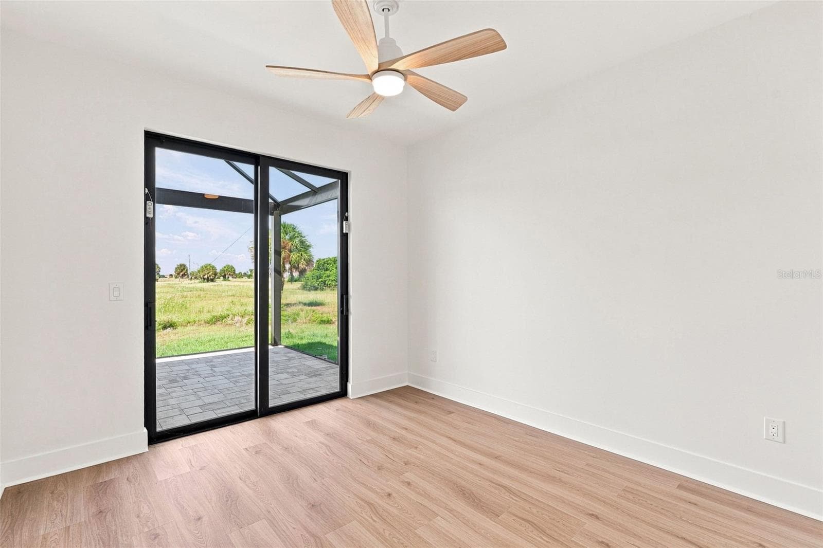 Third Bedroom with Patio Access - 44 SUNFLOWER DR, PLACIDA