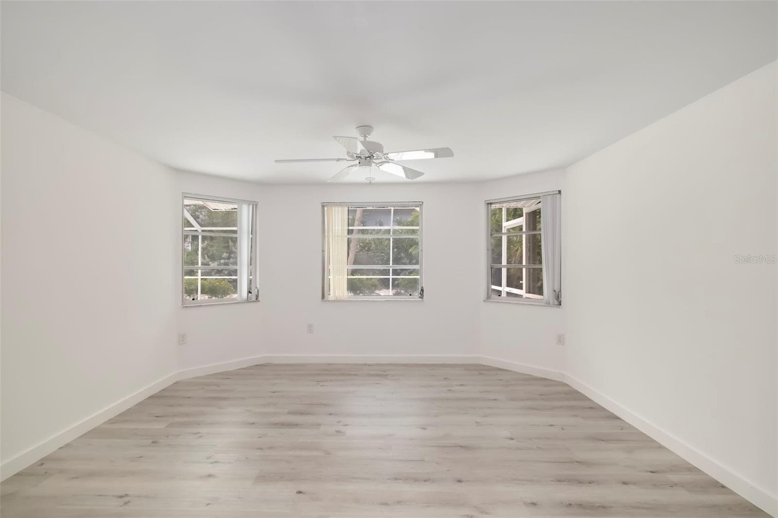 Single Family Residence at 708 GARFIELD DR, SARASOTA, photo 35 of 86