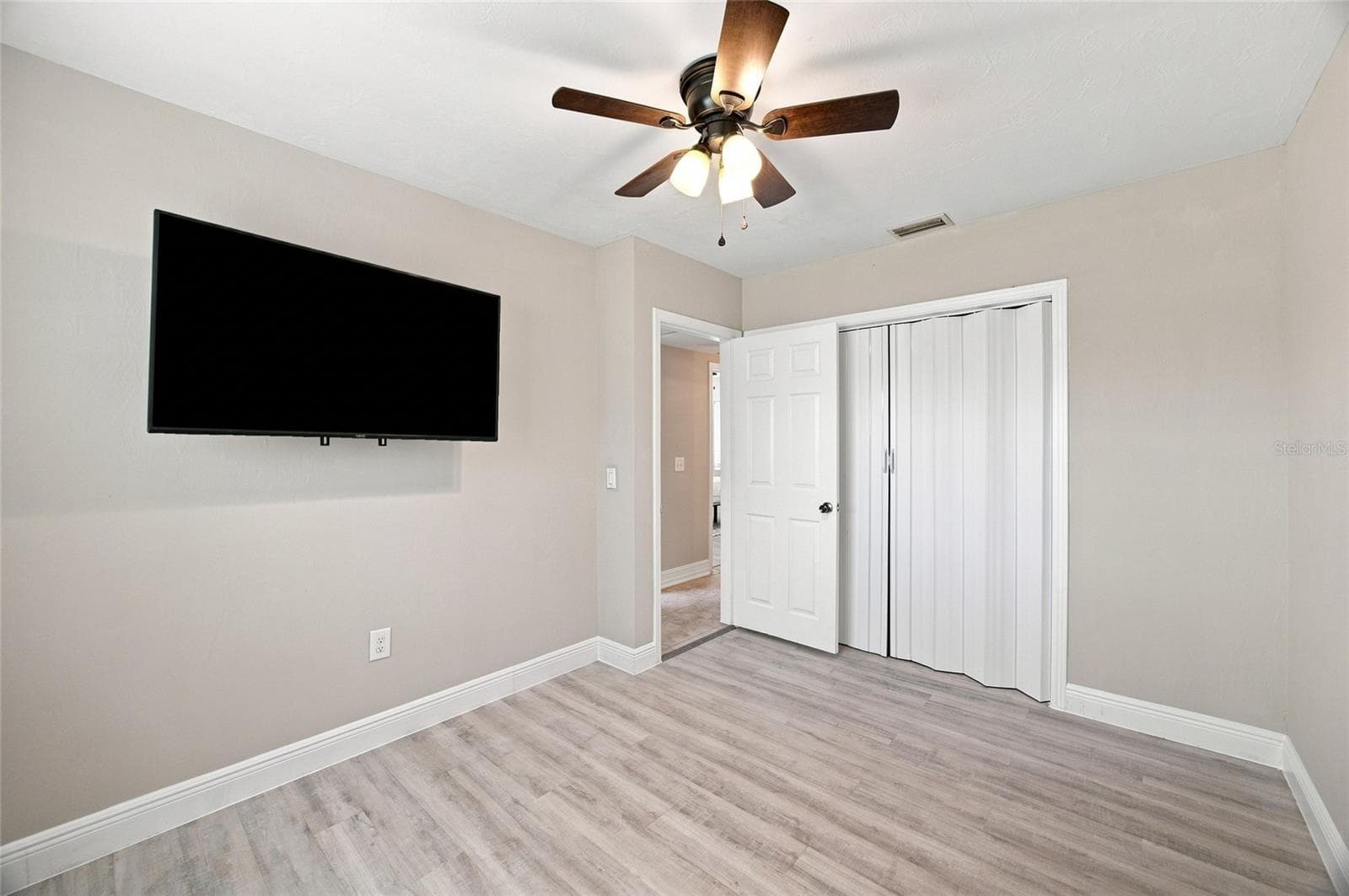 Bedroom 3 - 5106 THONOTOSASSA RD, PLANT CITY
