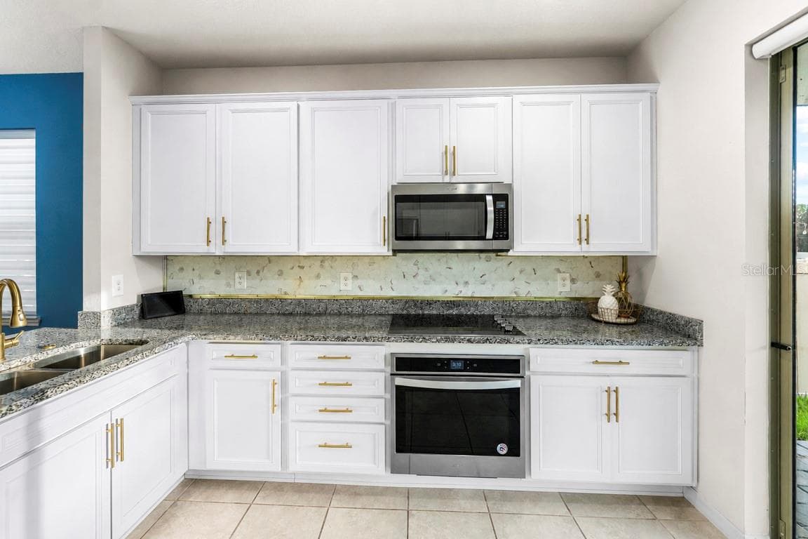 Single Family Residence at 2704 VISTA VERDE LN, KISSIMMEE, photo 13 of 53