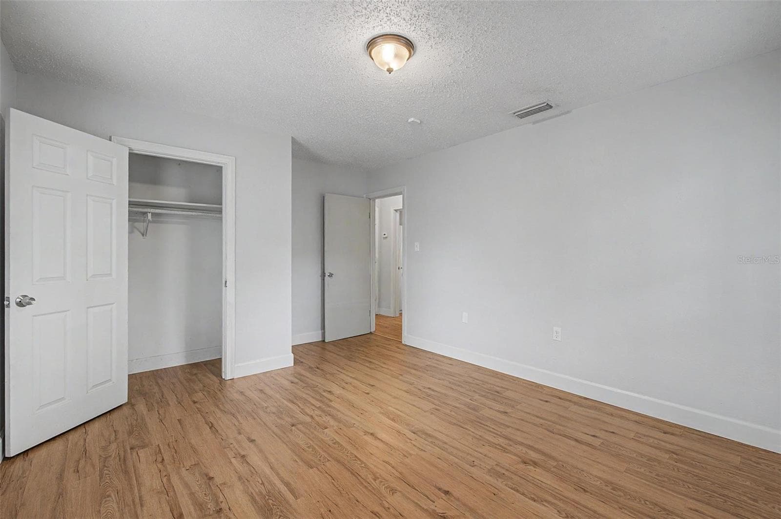 Single Family Residence at 3208 W HARTNETT AVE, TAMPA, photo 20 of 35