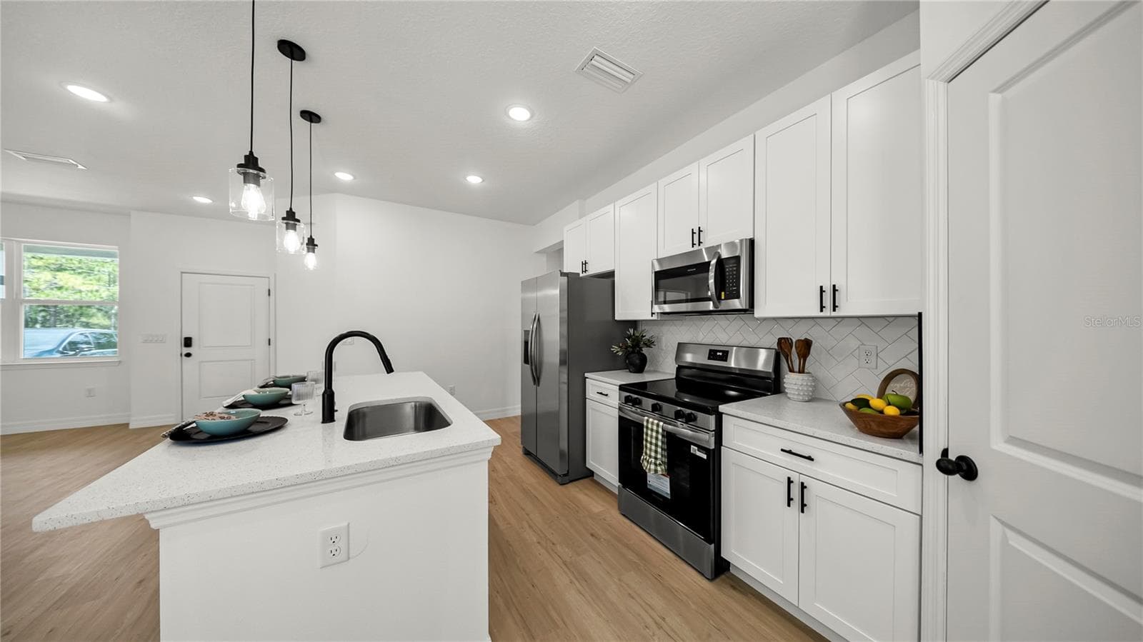 Single Family Residence at 11128 N G MARTINELLI, CITRUS SPRINGS, photo 14 of 36