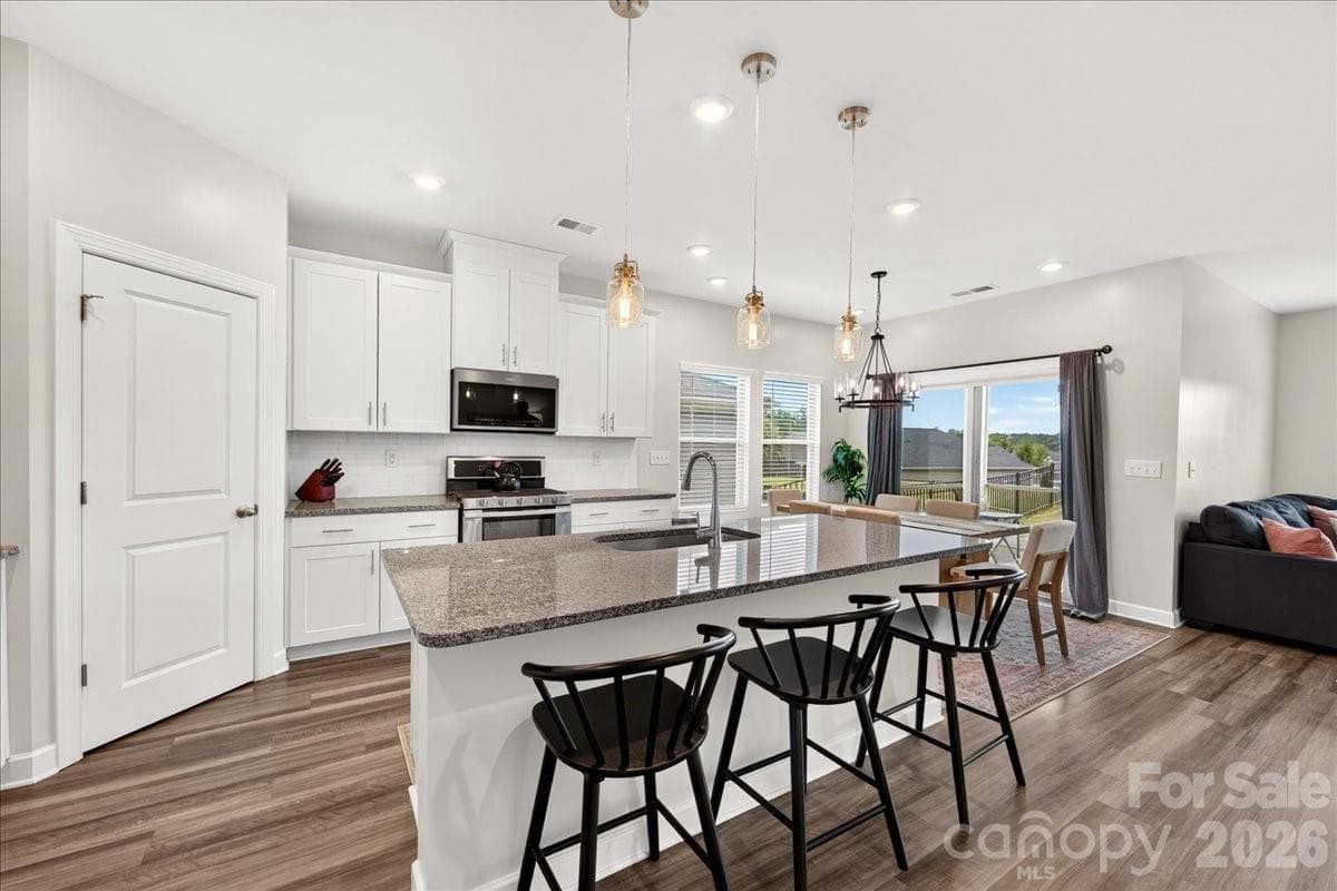 Single Family Residence at 4420 Bright Road, Charlotte, photo 12 of 48