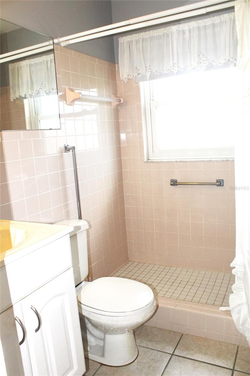 Condominium at 12400 PARK BLVD #206, SEMINOLE, photo 8 of 39