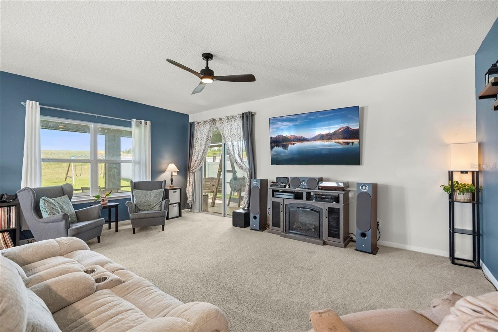 Single Family Residence at 3053 HILL POINT ST, MINNEOLA, photo 6 of 48