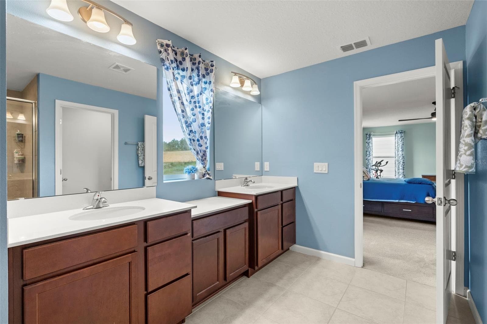 Single Family Residence at 3053 HILL POINT ST, MINNEOLA, photo 33 of 48