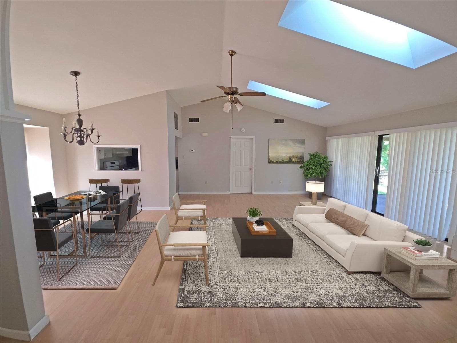 Single Family Residence at 700 SOUTH VENICE BLVD, VENICE, photo 3 of 28