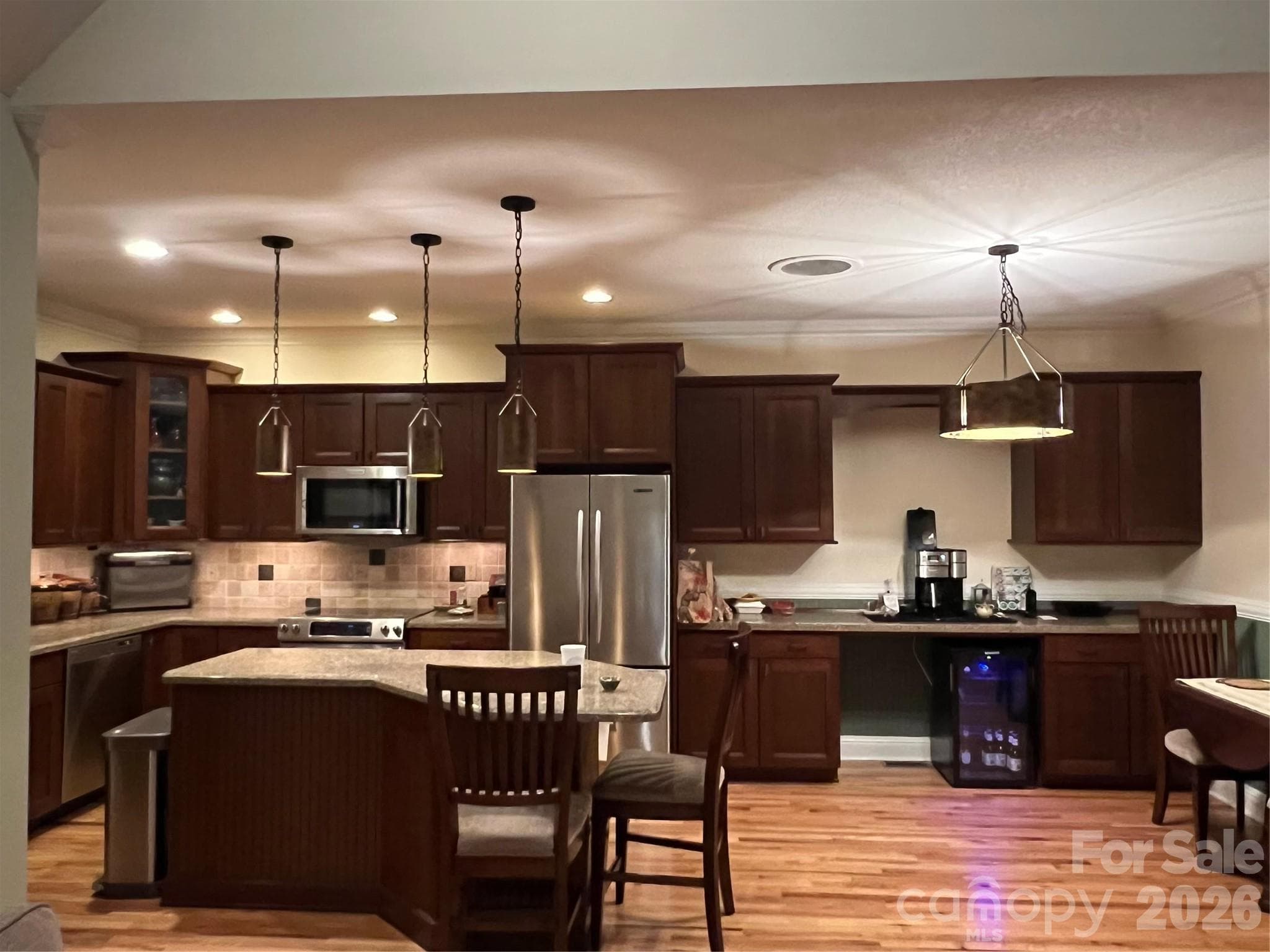 Single Family Residence at 128 Churchill Downs Drive, Fairview, photo 18 of 54