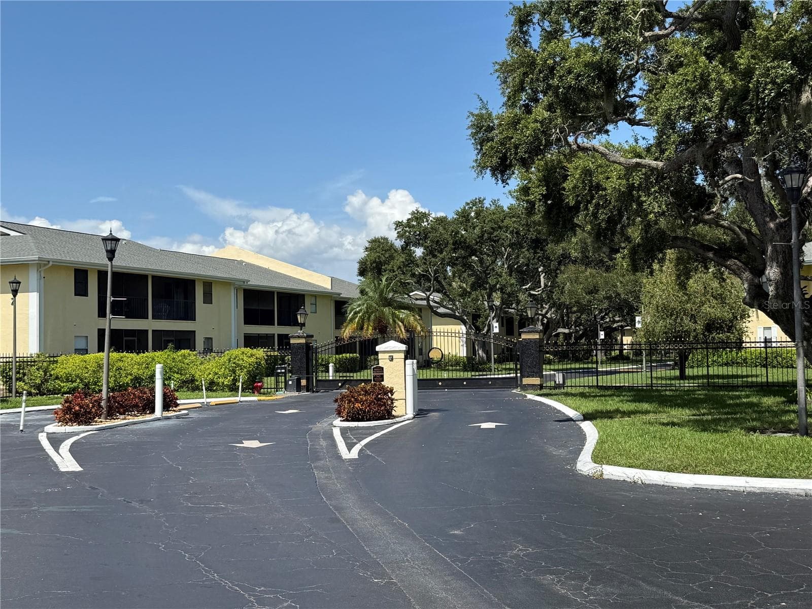 Condominium at 3001 58TH AVE S #613, ST PETERSBURG, photo 19 of 24