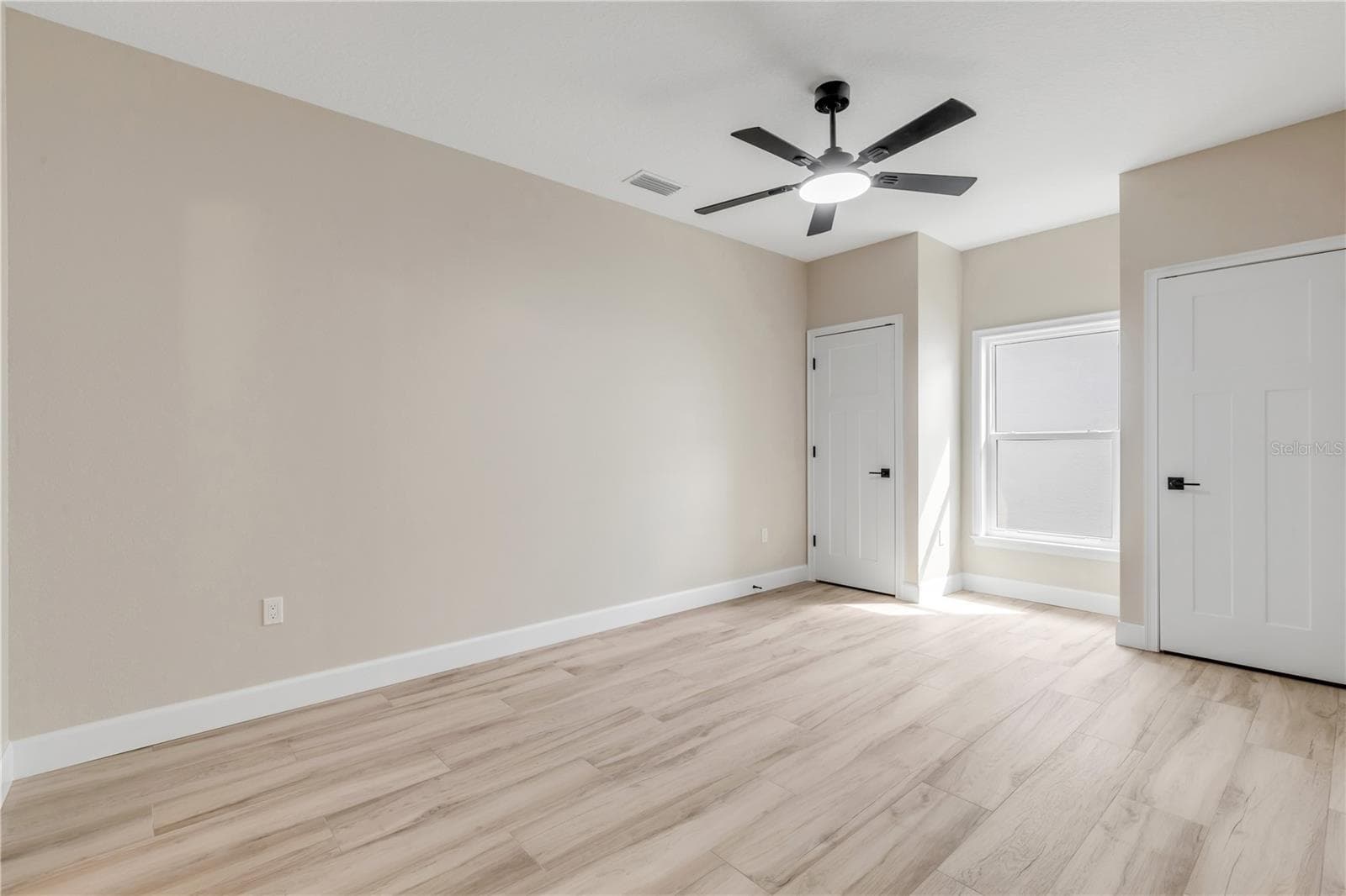 Single Family Residence at 124 INDIAN CREEK RD, OAK HILL, photo 34 of 70