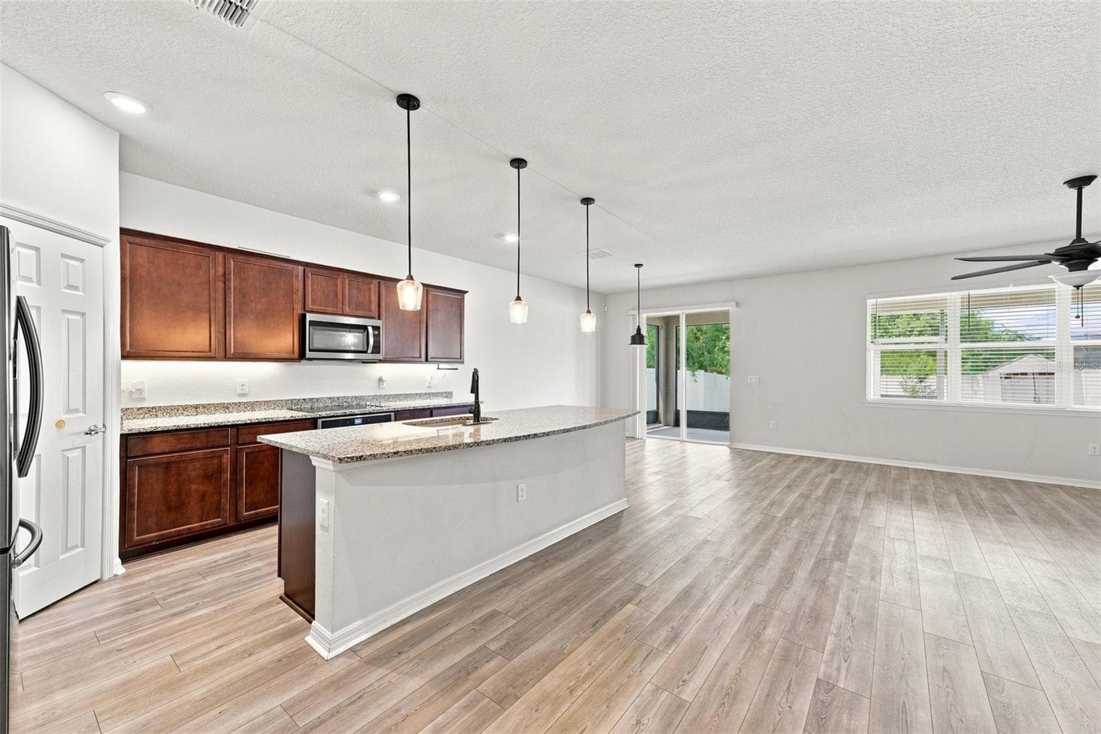 Single Family Residence at 11716 BRIGHTON KNOLL LOOP, RIVERVIEW, photo 11 of 64