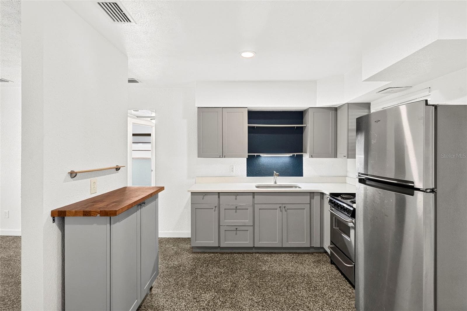 Single Family Residence at 4501 26TH AVE S, ST PETERSBURG, photo 5 of 36