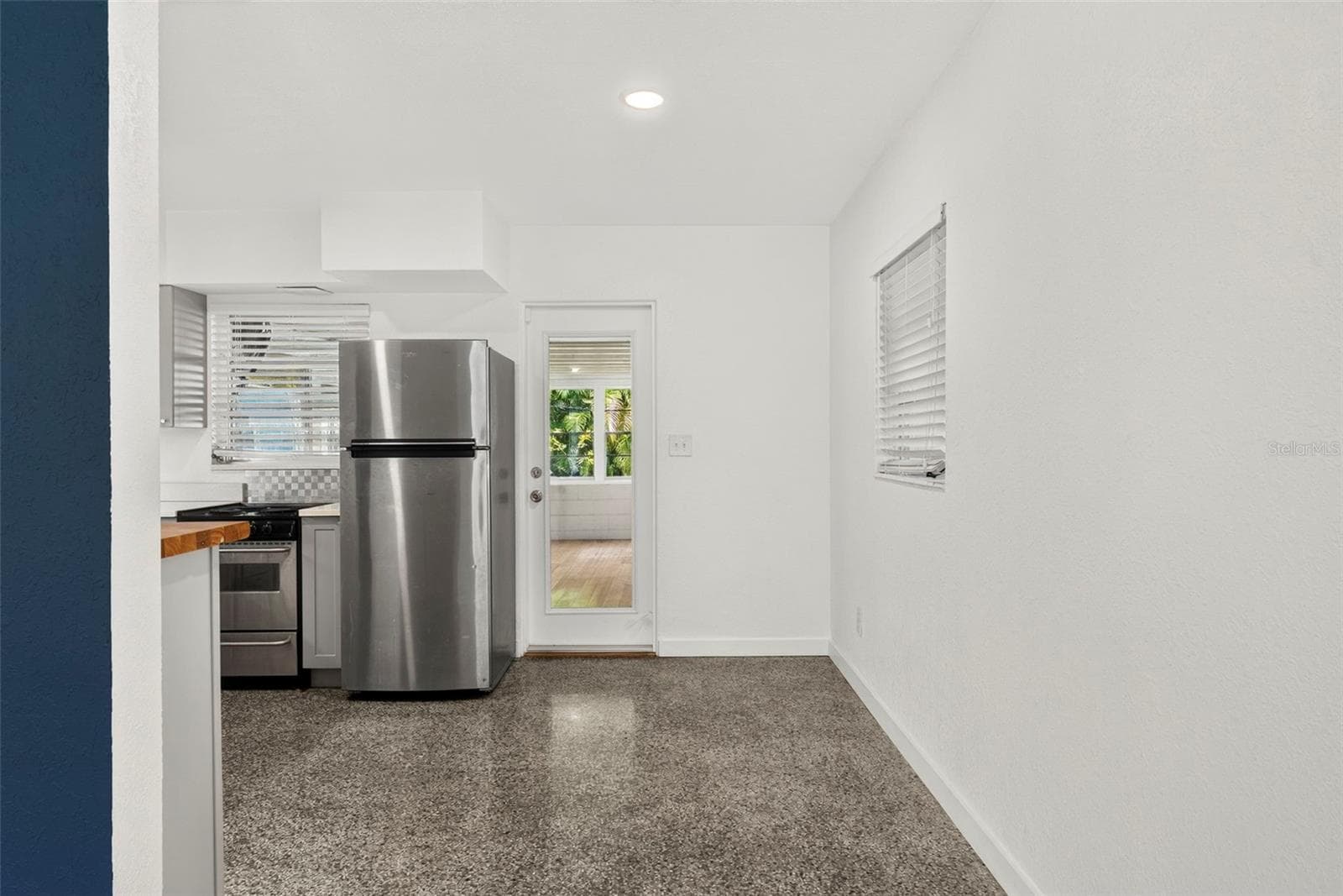 Single Family Residence at 4501 26TH AVE S, ST PETERSBURG, photo 7 of 36