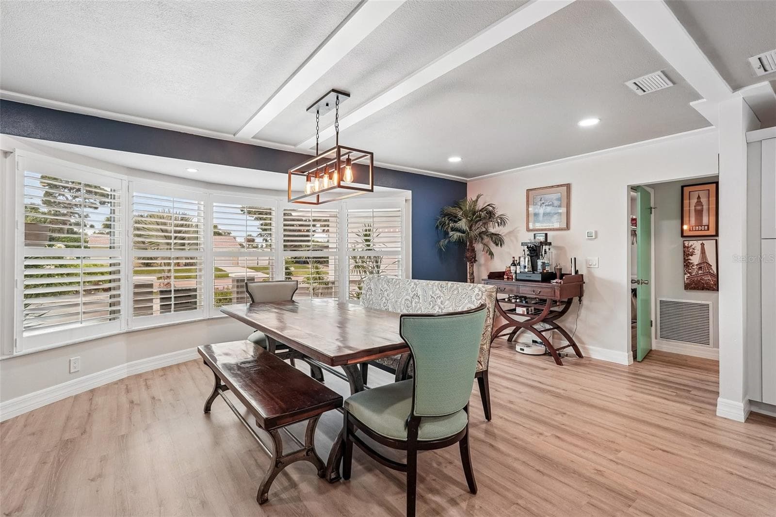 Single Family Residence at 365 SHAMROCK BLVD, VENICE, photo 7 of 64