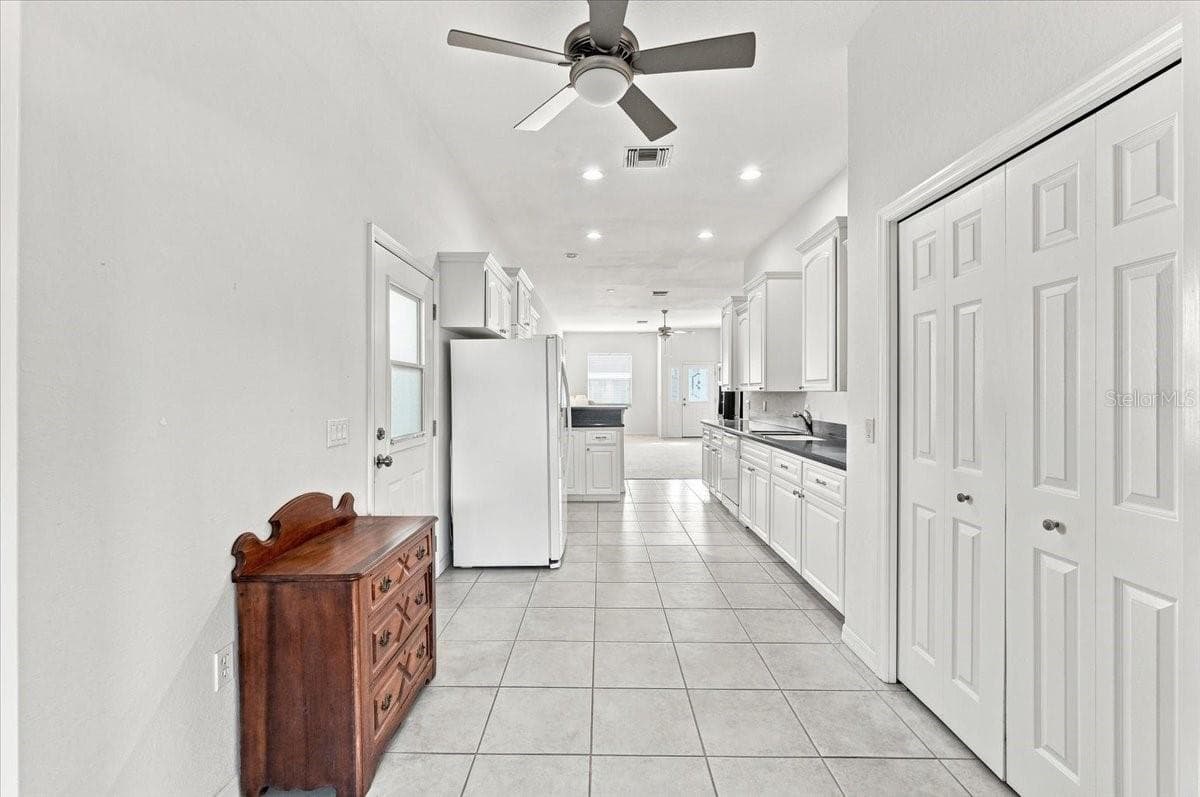 Single Family Residence at 328 MOTORCOACH DR S, POLK CITY, photo 18 of 43