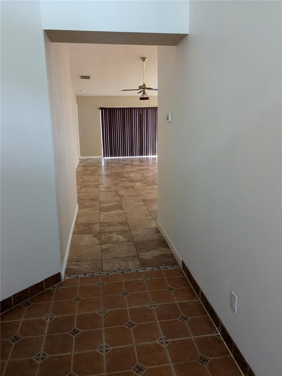 Single Family Residence at 10507 WALKER VISTA DR, RIVERVIEW, photo 7 of 45