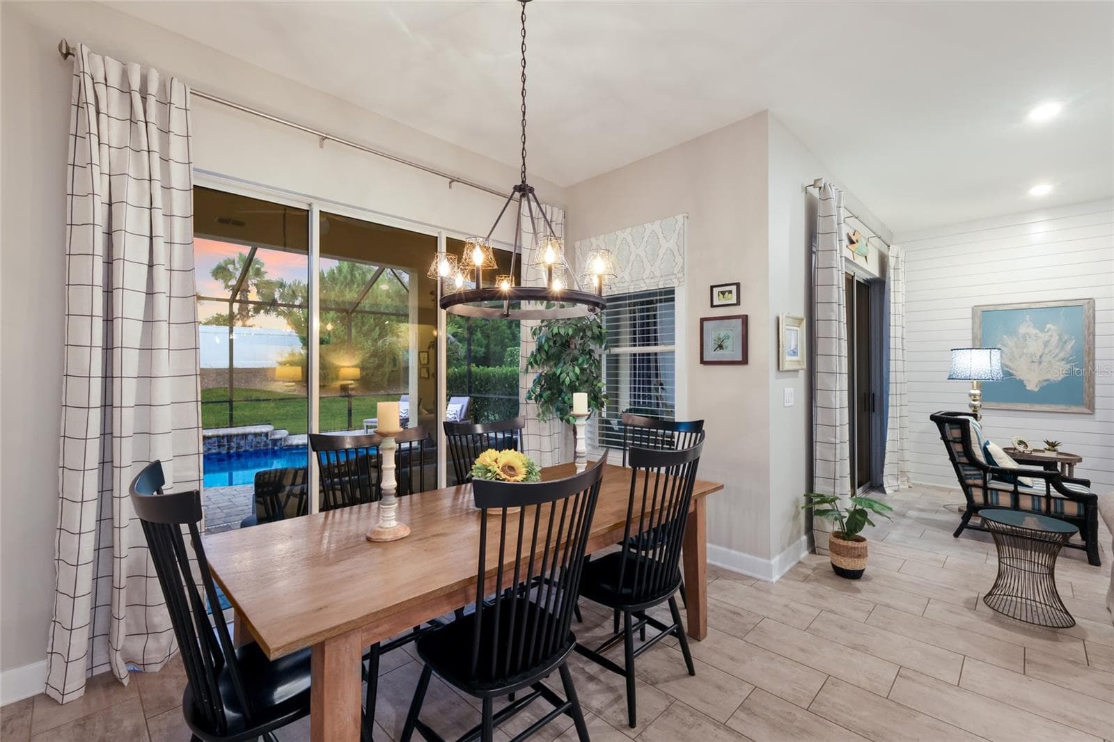 Single Family Residence at 13807 AMERICAN PRAIRIE PL, LAKEWOOD RANCH, photo 11 of 78