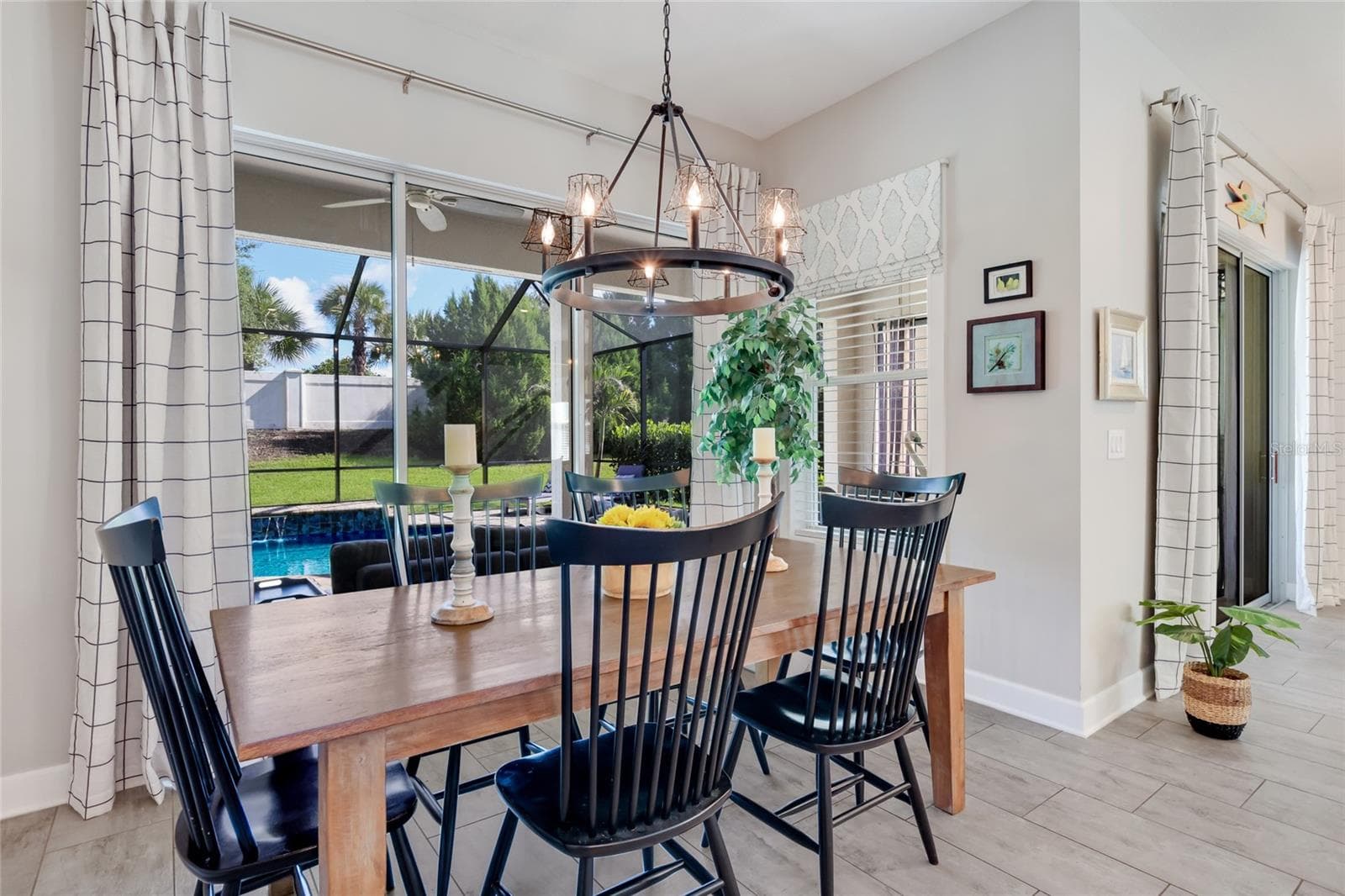 Single Family Residence at 13807 AMERICAN PRAIRIE PL, LAKEWOOD RANCH, photo 37 of 78