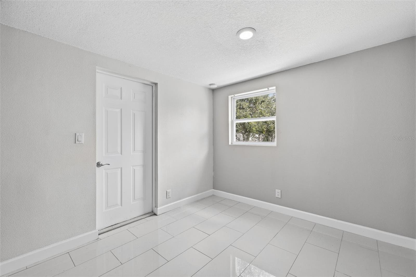 attached in-law suite - 7806 TANGLEWOOD LN, TAMPA