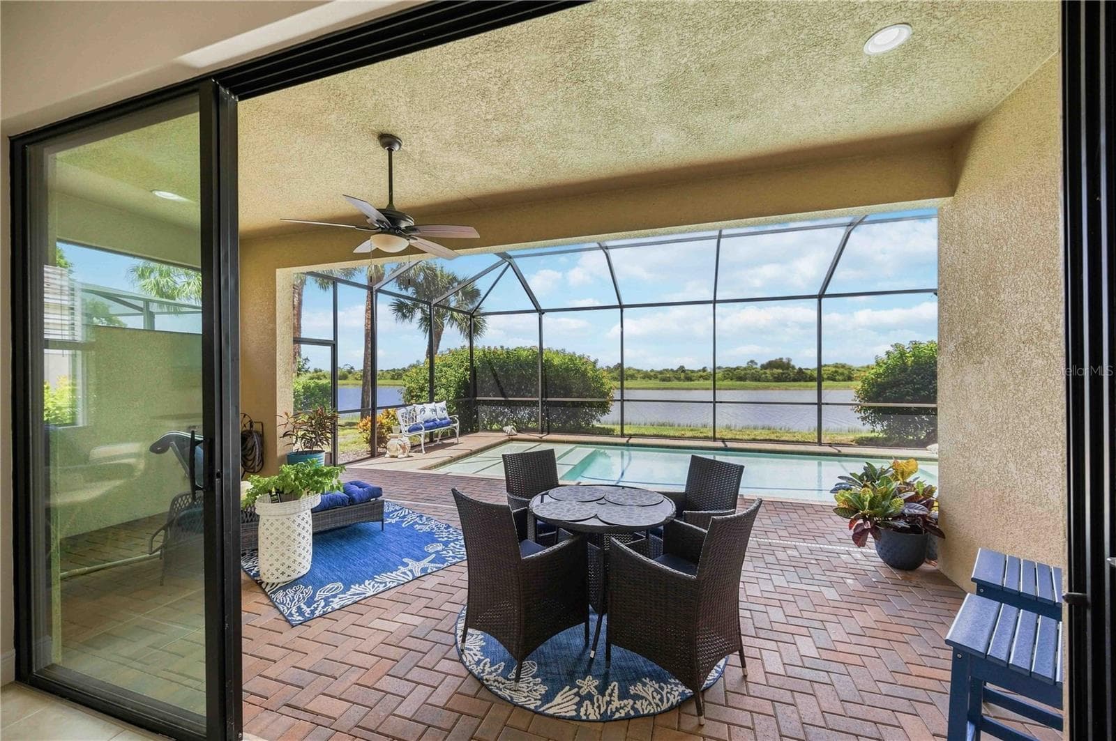 Lanai overlooks water - 23781 WAVERLY CIR, VENICE